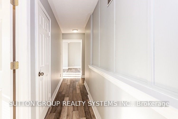 27 Indian Grove, Toronto, ON, M6R 2Y1 - 16