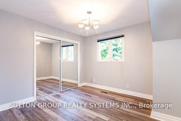 27 Indian Grove, Toronto, ON, M6R 2Y1 - 21