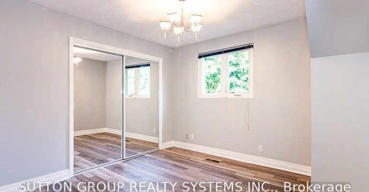 27 Indian Grove, Toronto, ON, M6R 2Y1 - 21