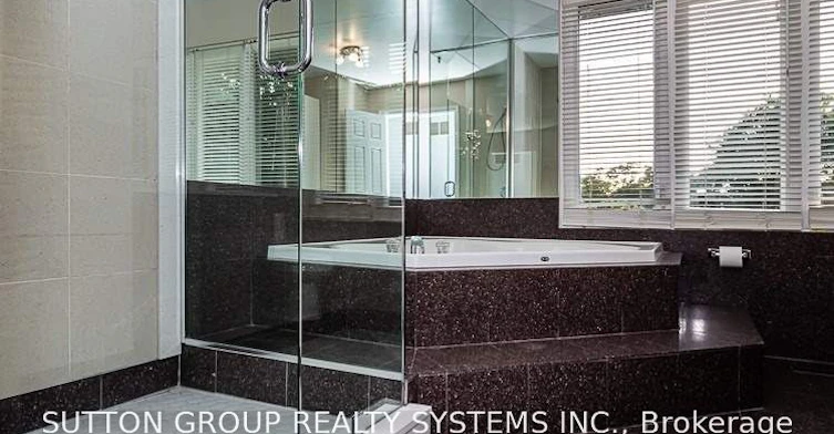 27 Indian Grove, Toronto, ON, M6R 2Y1 - 25