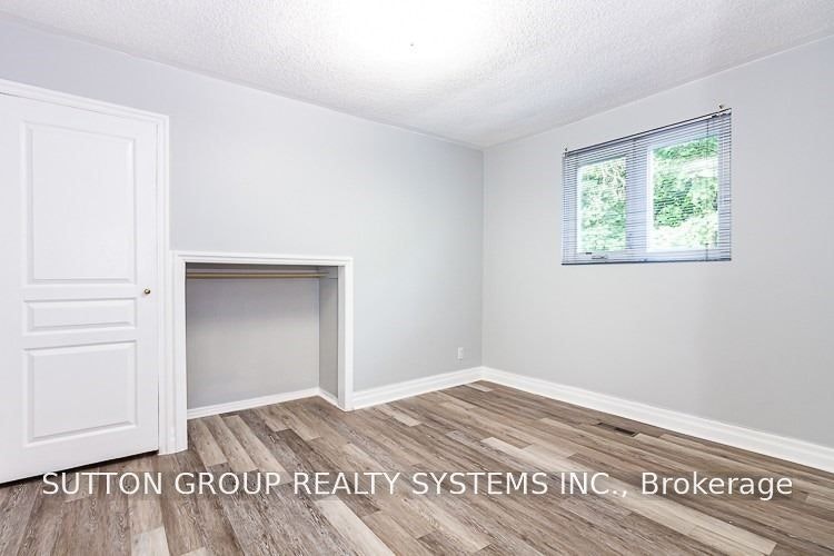 27 Indian Grove, Toronto, ON, M6R 2Y1 - 22
