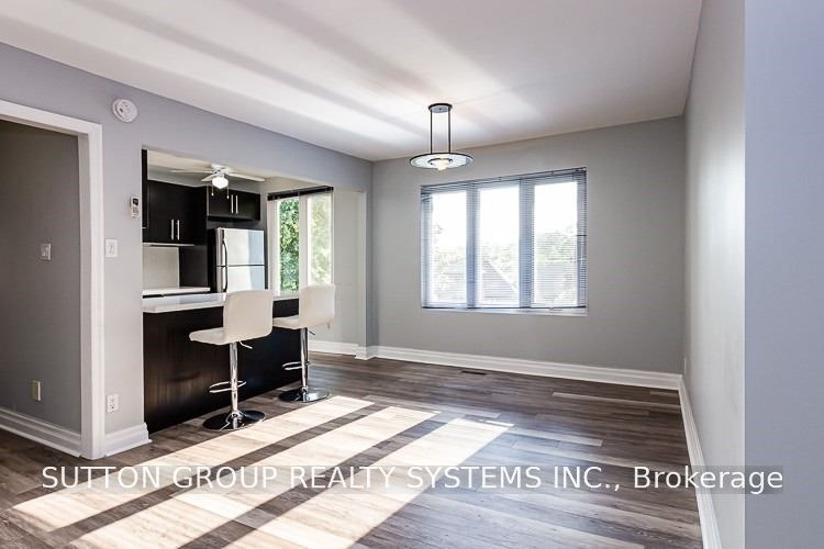 27 Indian Grove, Toronto, ON, M6R 2Y1 - 12