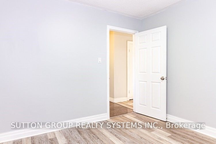27 Indian Grove, Toronto, ON, M6R 2Y1 - 23