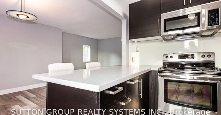 27 Indian Grove, Toronto, ON, M6R 2Y1 - 11