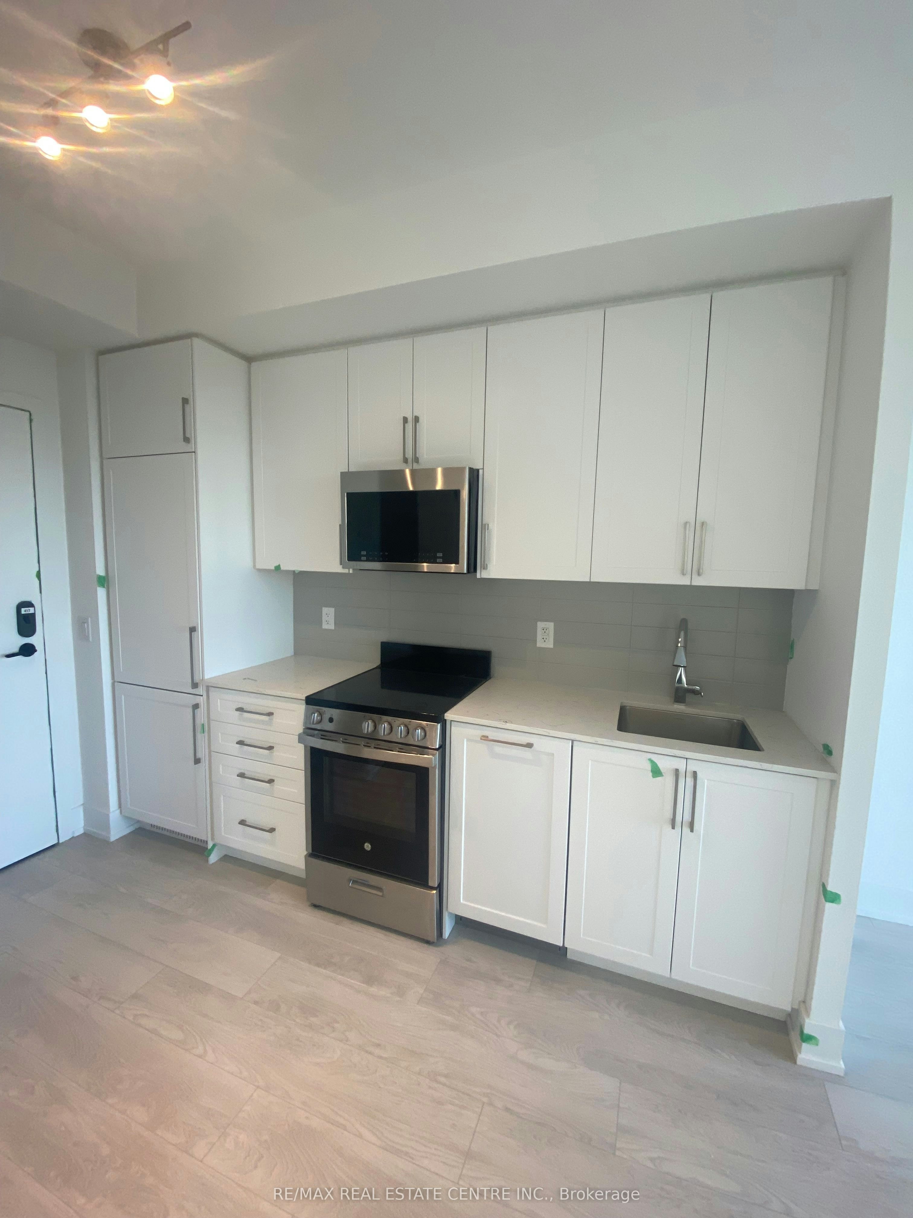 417-2450 Old Bronte Road, Oakville, ON, L6M 5P6 - 4