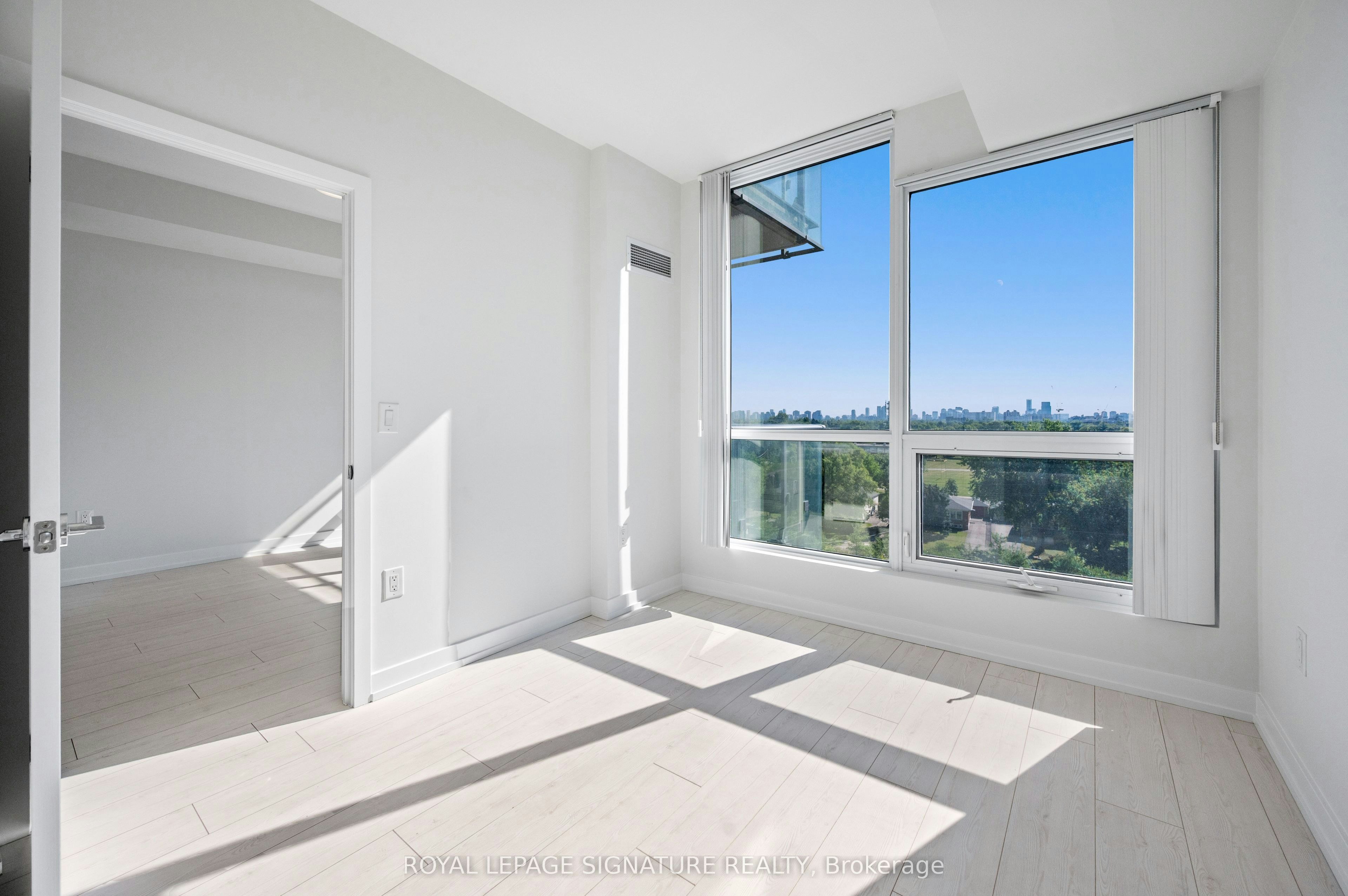 710-10 De Boers Drive, Toronto, ON, M3J 0L6 - 11