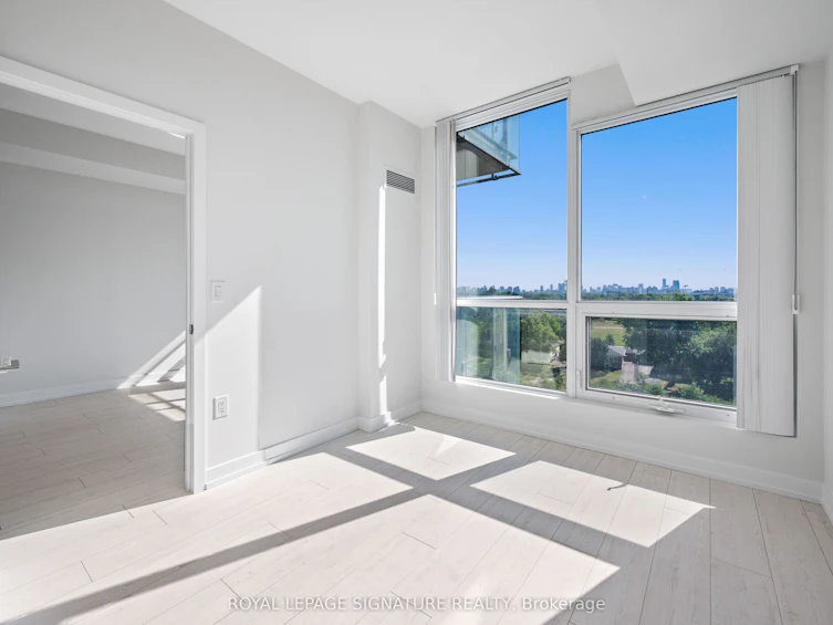 710-10 De Boers Drive, Toronto, ON, M3J 0L6 - 11