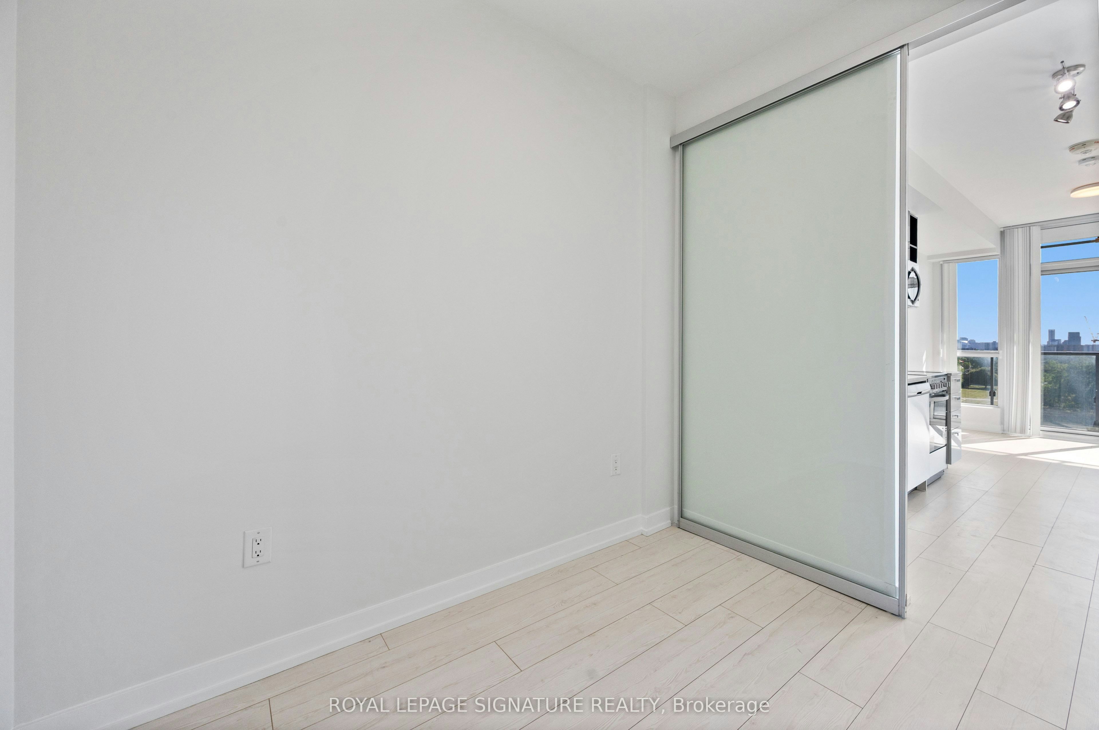 710-10 De Boers Drive, Toronto, ON, M3J 0L6 - 16