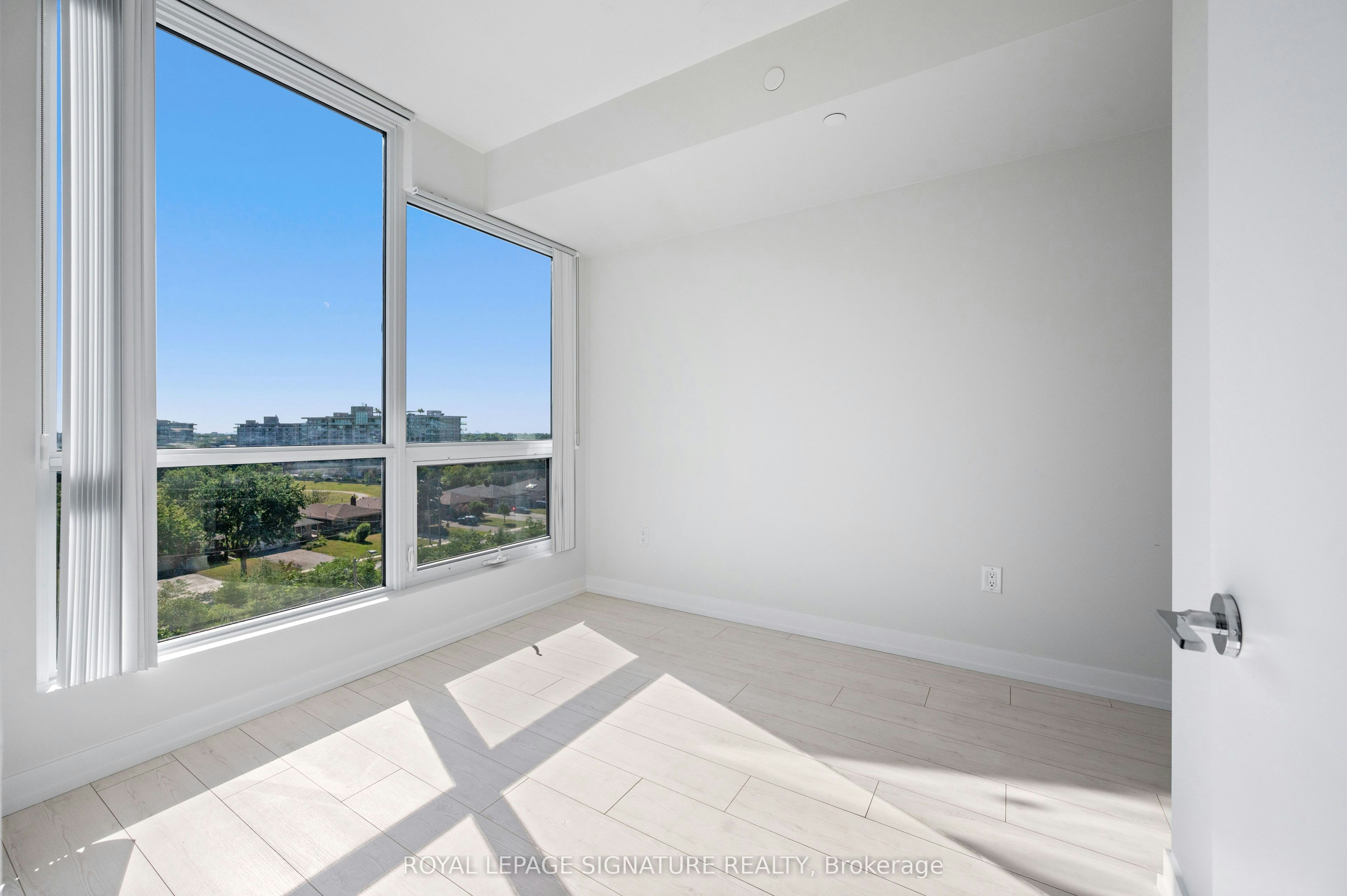 710-10 De Boers Drive, Toronto, ON, M3J 0L6 - 12