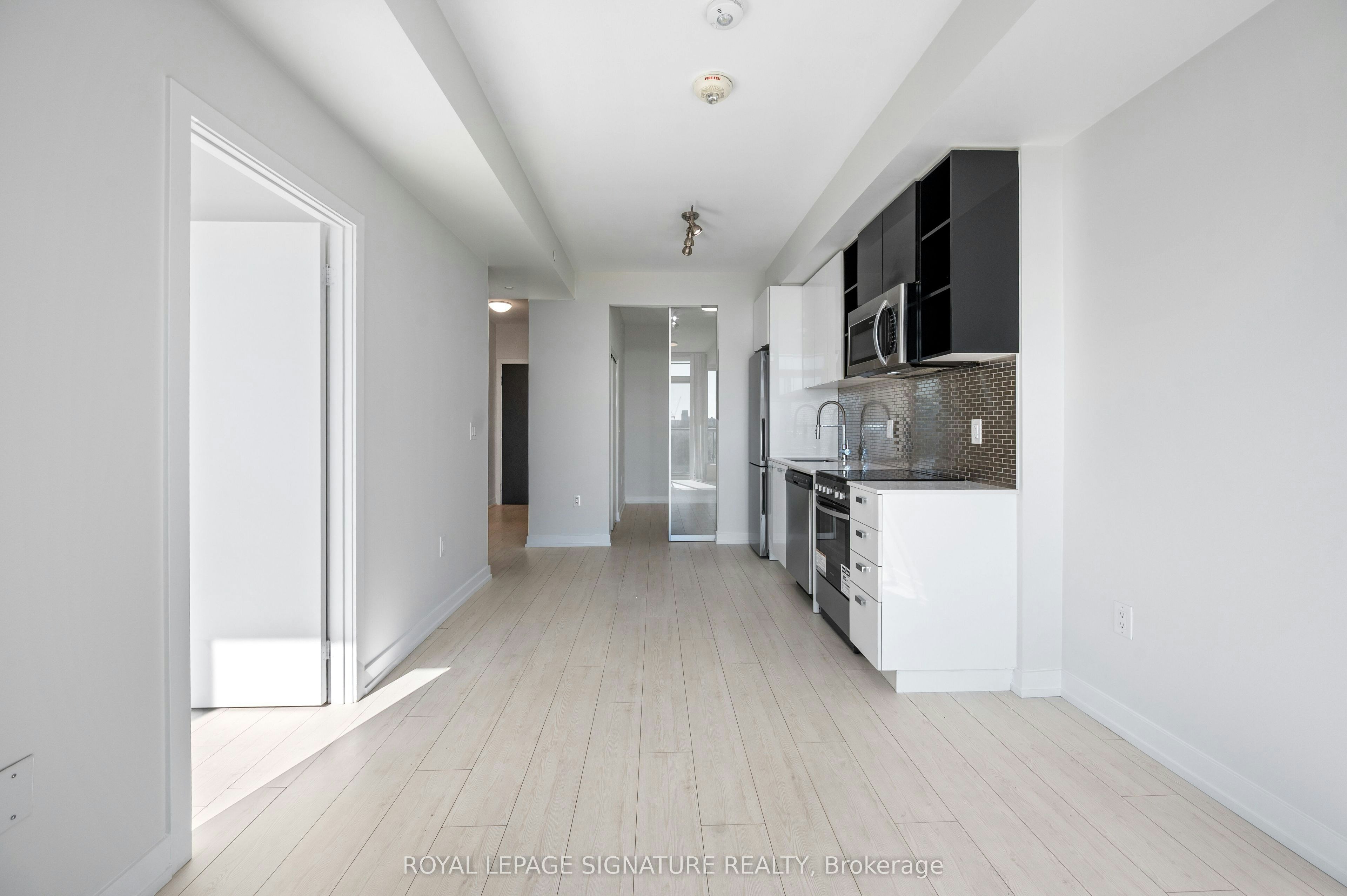 710-10 De Boers Drive, Toronto, ON, M3J 0L6 - 8