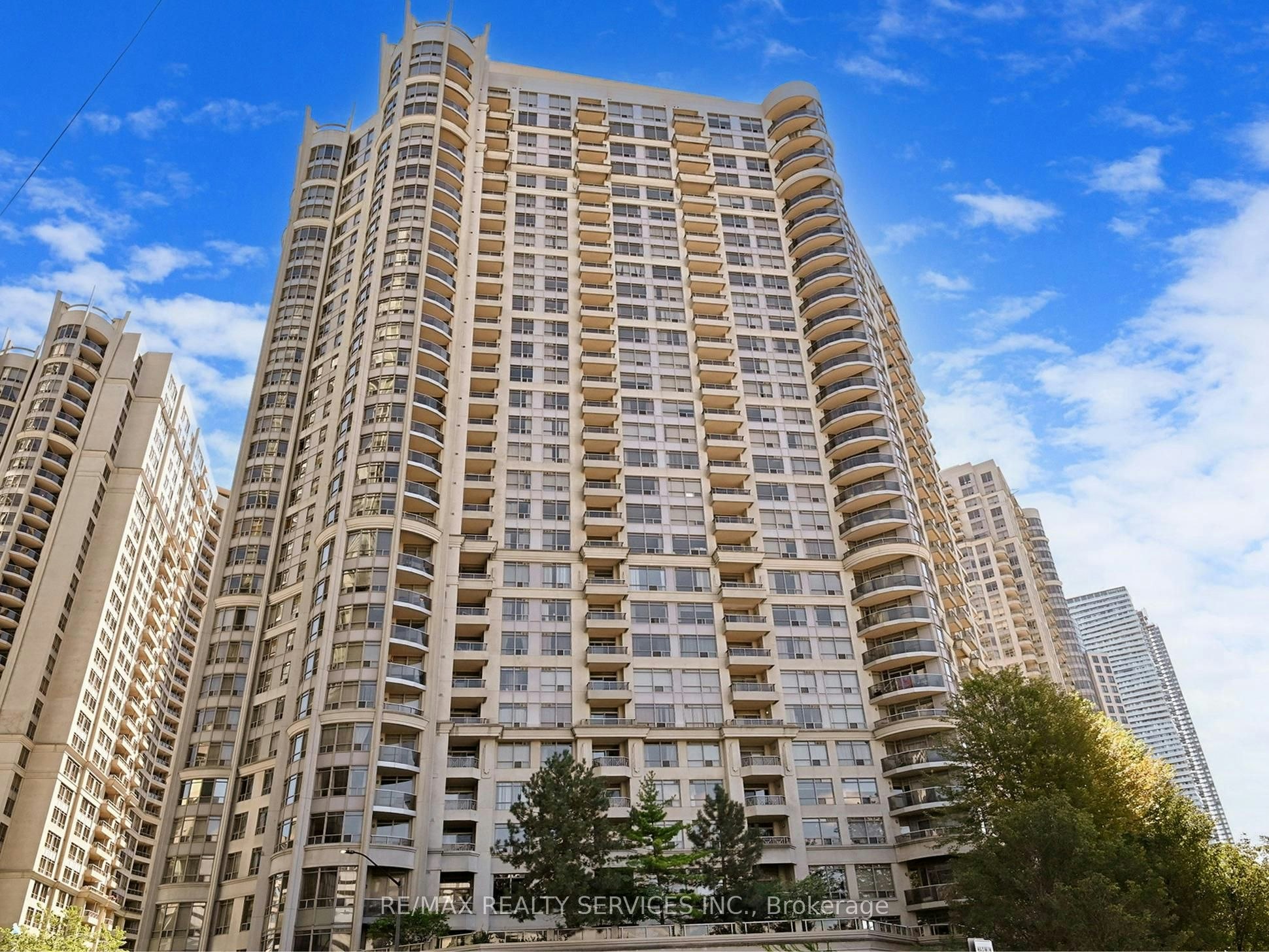 504-3880 Duke Of York Boulevard, Mississauga, ON, L5B 4M7 - 3
