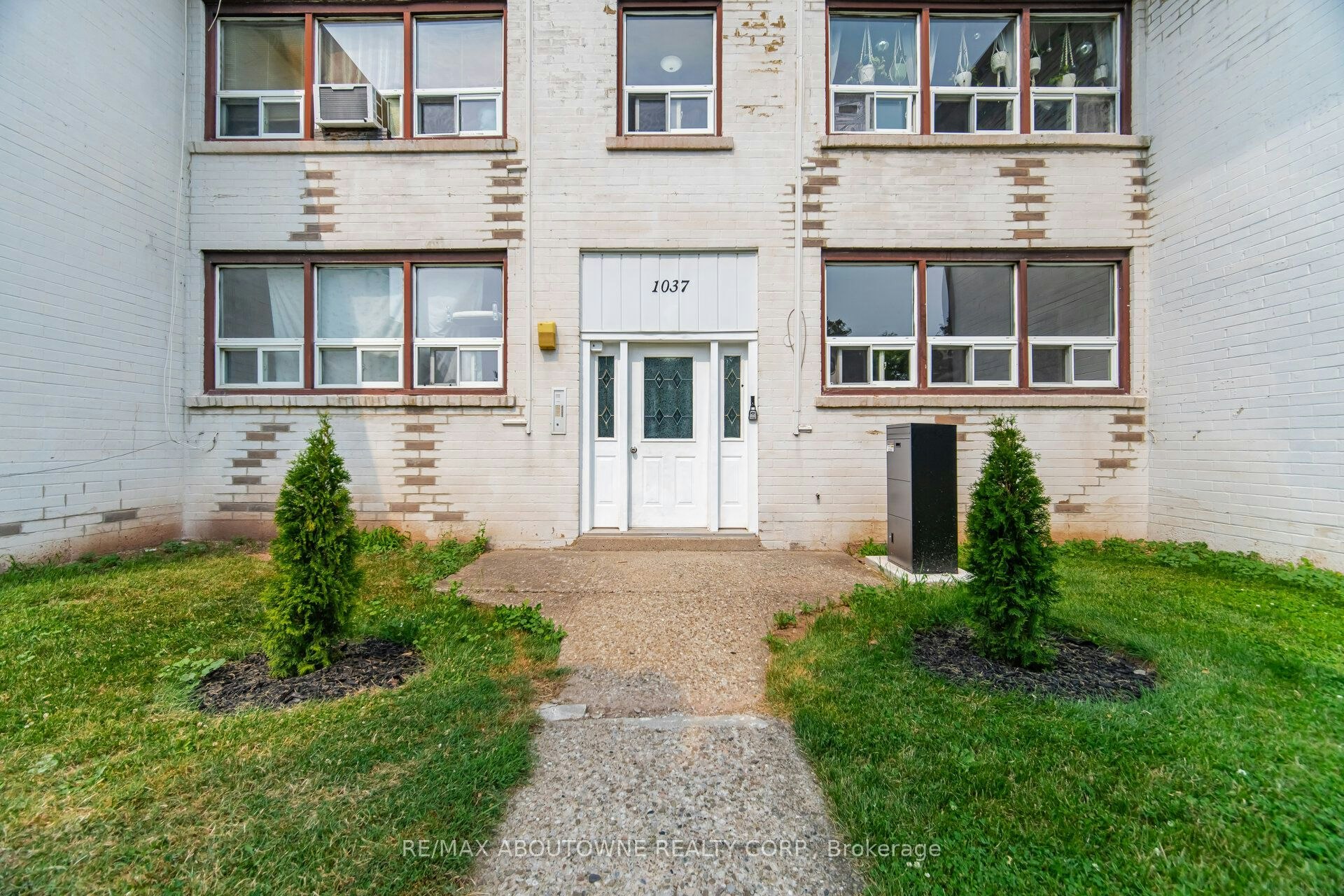 1-1037 Churchill Avenue, Oakville, ON, L6H 2A7 - 3