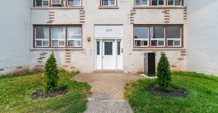 1-1037 Churchill Avenue, Oakville, ON, L6H 2A7 - 3