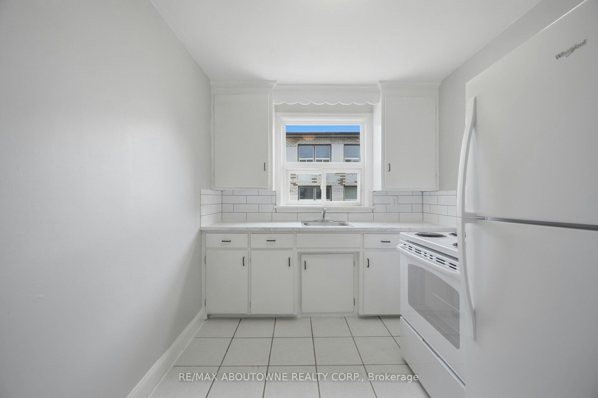 1-1037 Churchill Avenue, Oakville, ON, L6H 2A7 - 14