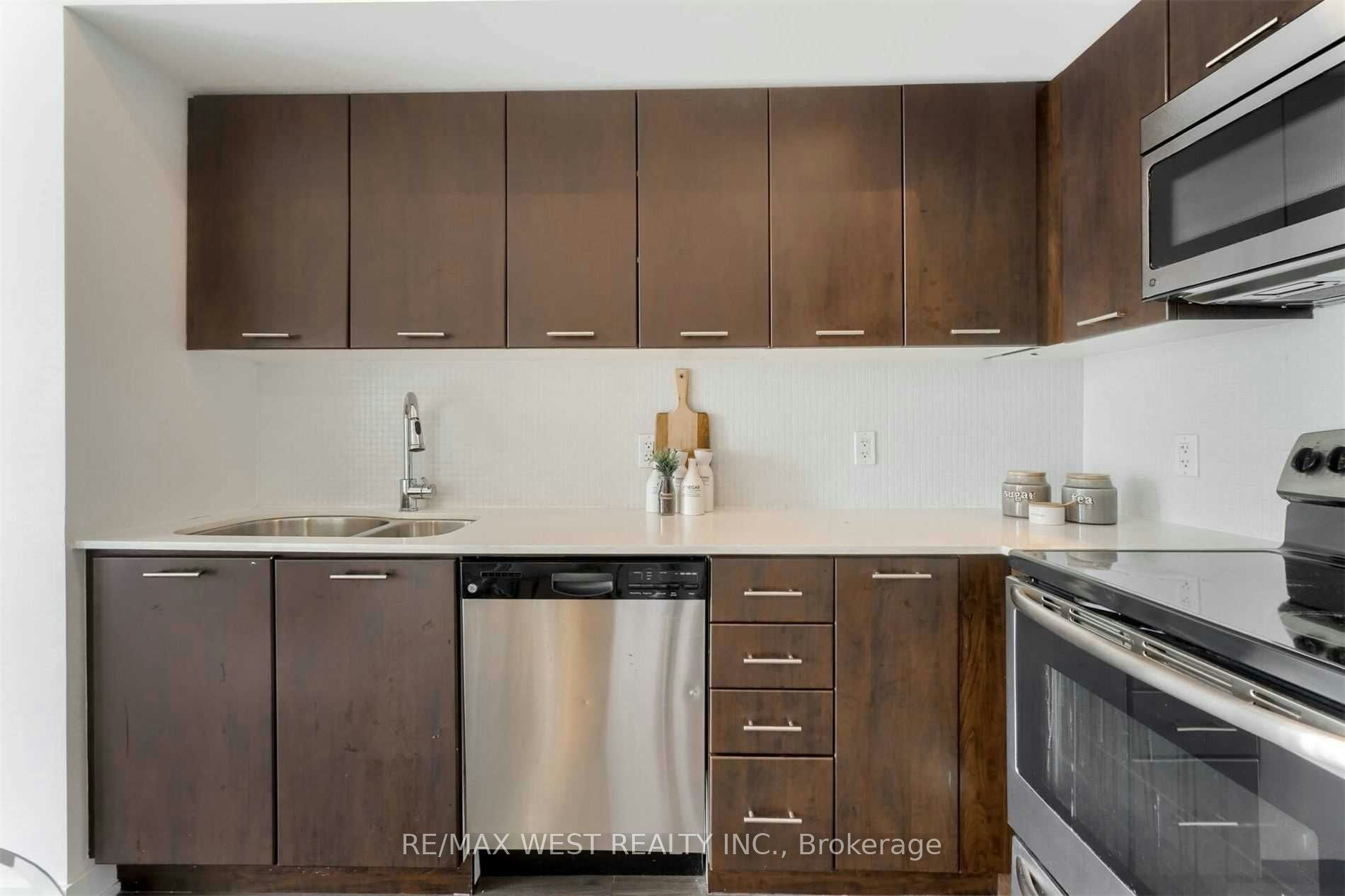 4305-2200 Lake Shore Boulevard W, Toronto, ON, M8V 1A4 - 18