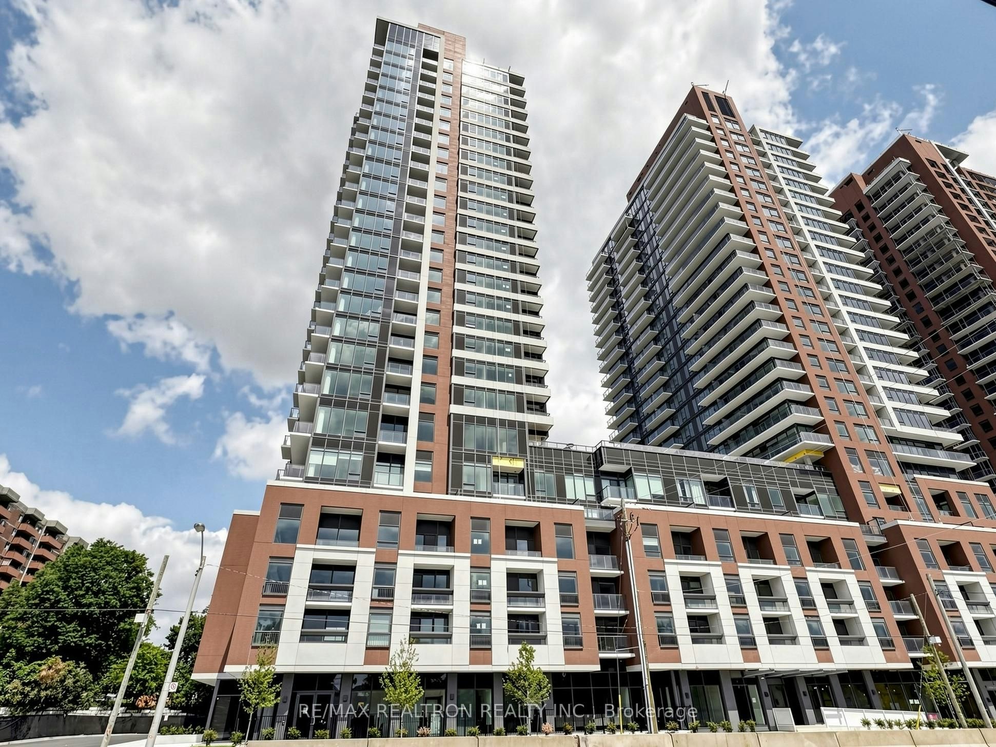 702-4010 Eglinton Avenue W, Toronto, ON, M9A 0G5 - 4