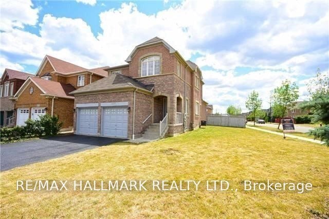 4930 Southampton Drive, Mississauga, ON, L5M 7P9