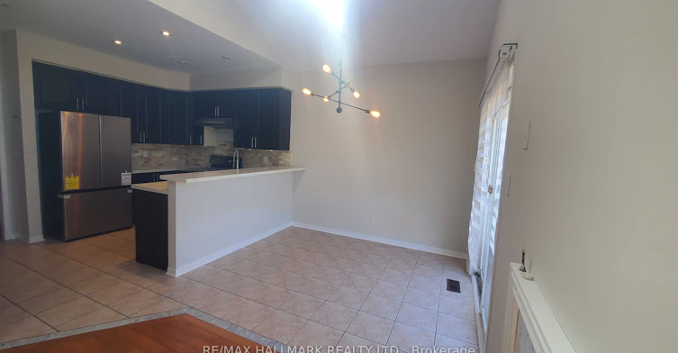 4930 Southampton Drive, Mississauga, ON, L5M 7P9 - 7