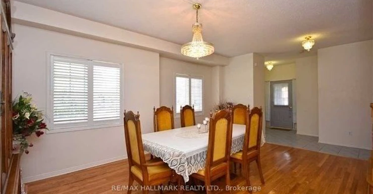 4930 Southampton Drive, Mississauga, ON, L5M 7P9 - 3