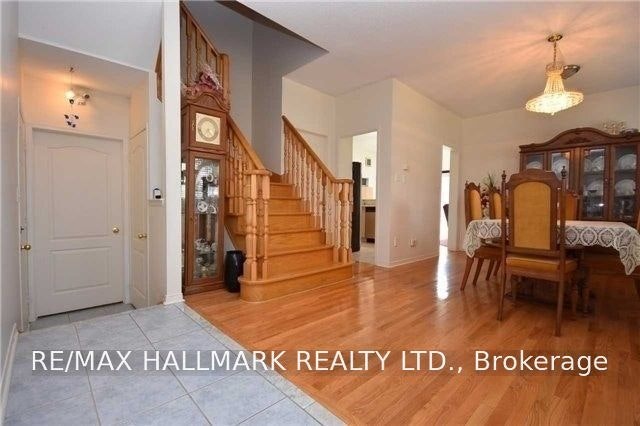 4930 Southampton Drive, Mississauga, ON, L5M 7P9 - 2