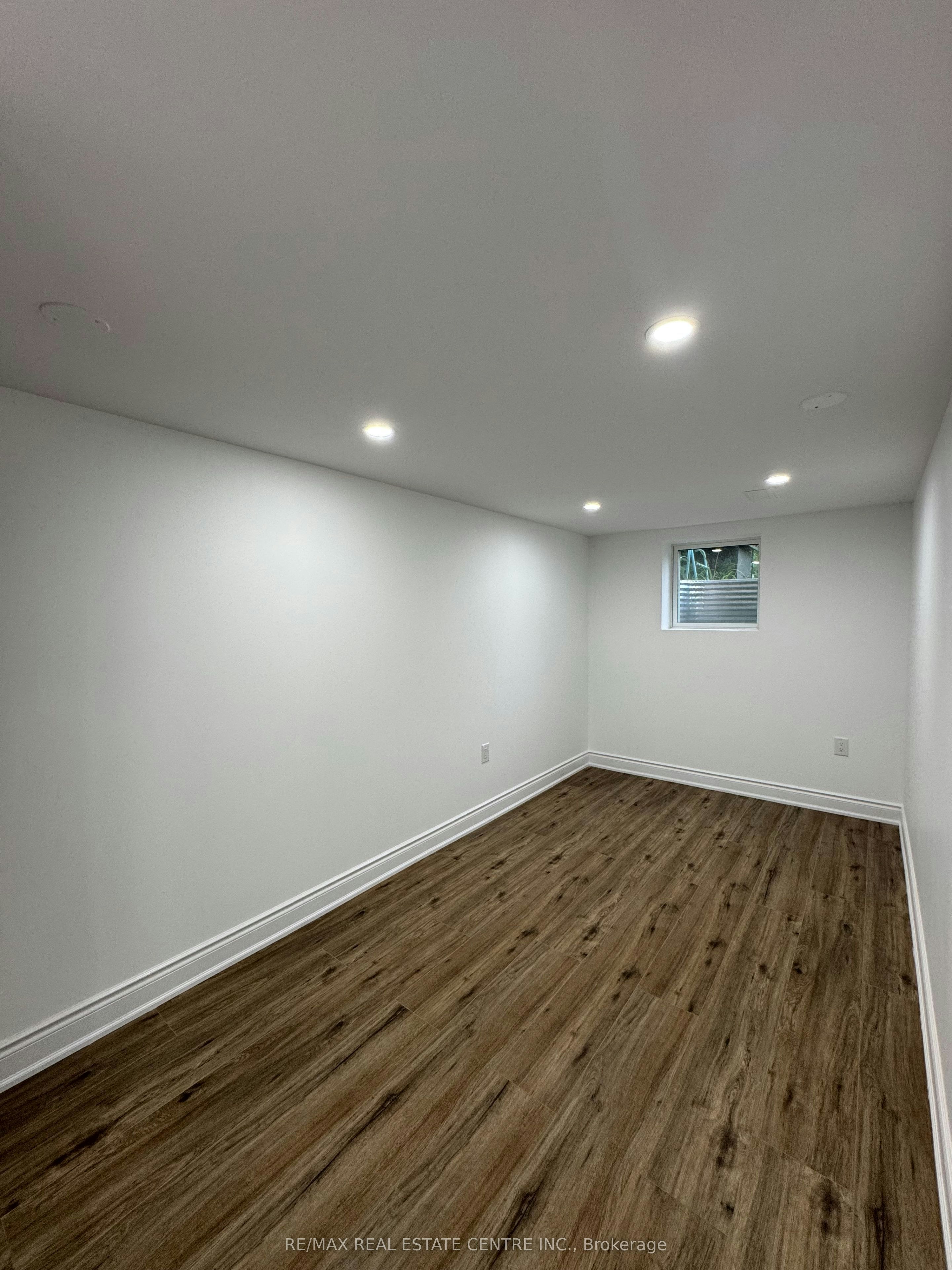 basement-3722 Ellengale Drive, Mississauga, ON, L5C 1Z7 - 5