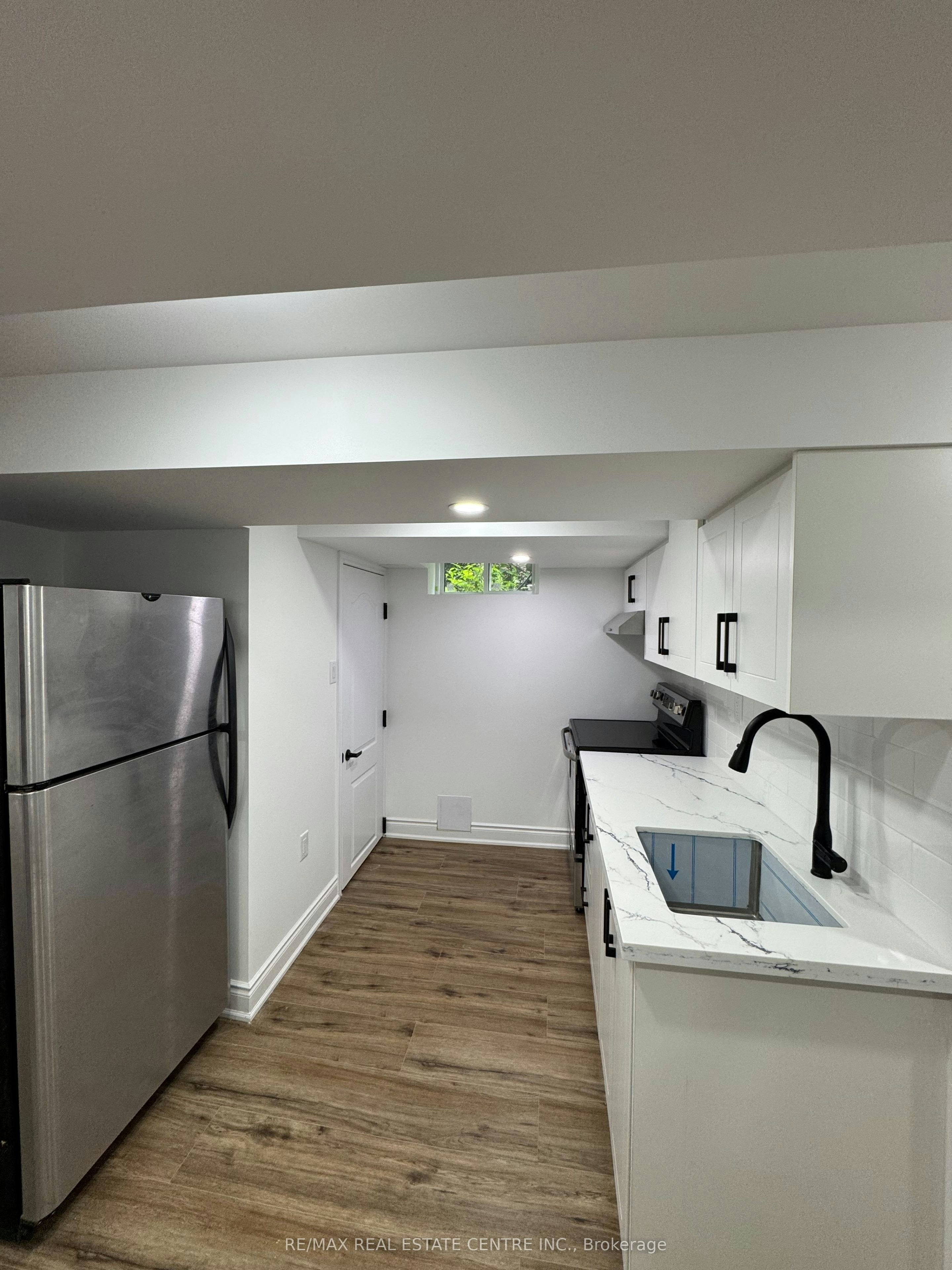basement-3722 Ellengale Drive, Mississauga, ON, L5C 1Z7