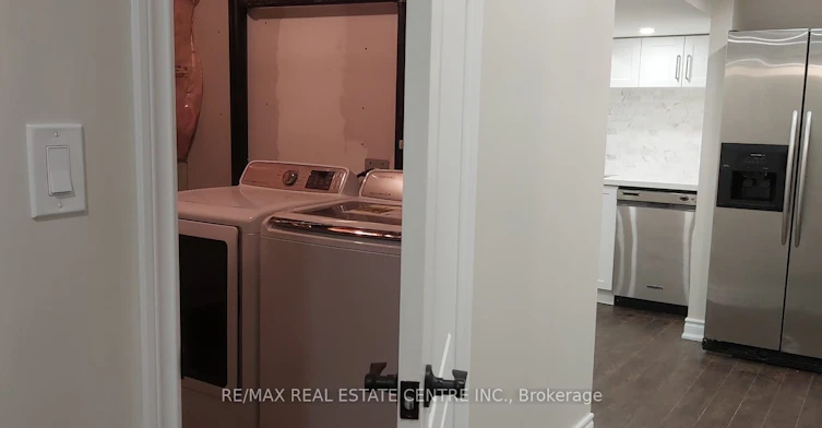 Bsmt-5926 Sidmouth Street, Mississauga, ON, L5V 2Z3 - 3