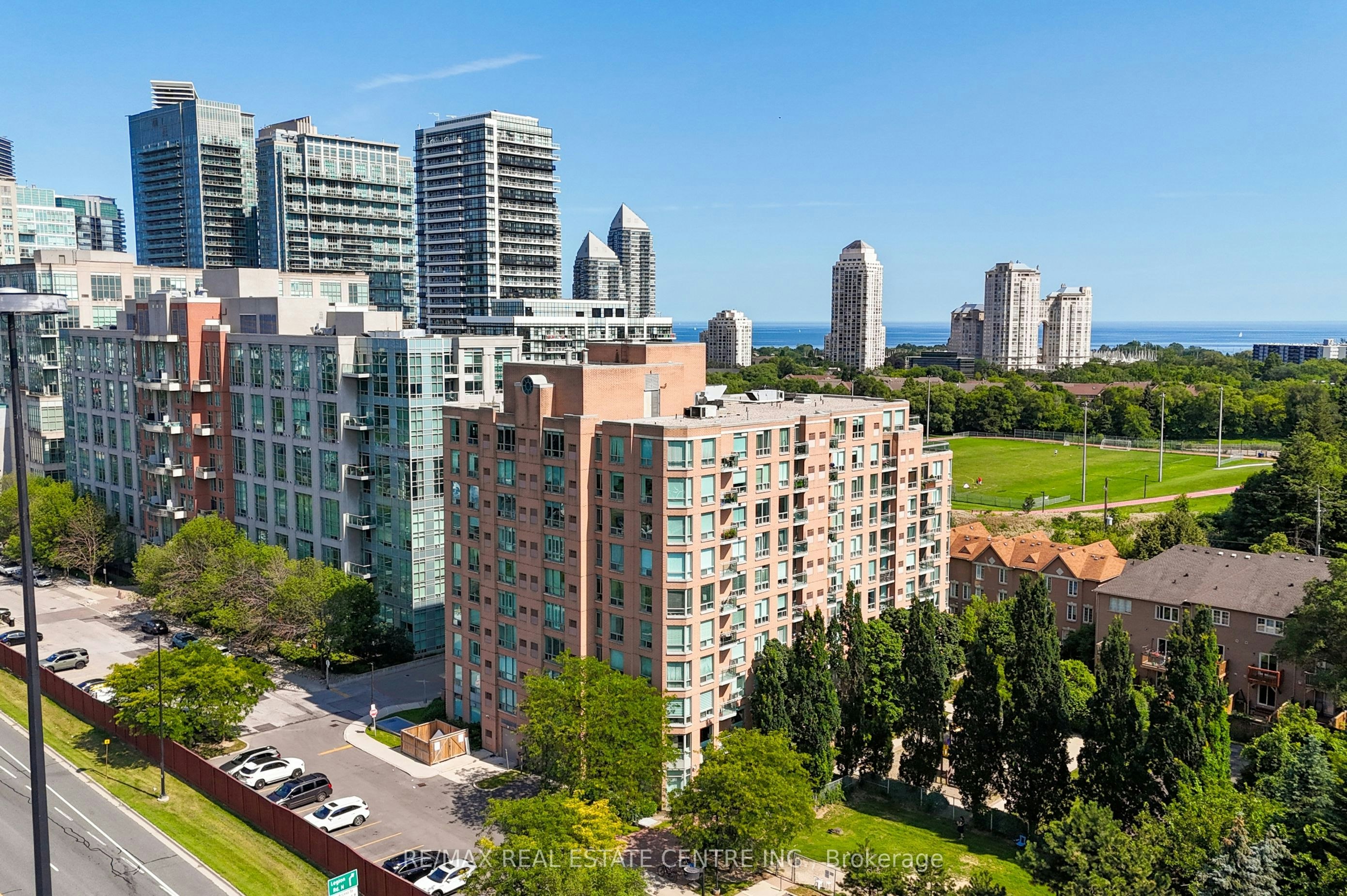 706-190 Manitoba Street, Toronto, ON, M8Y 3Y8