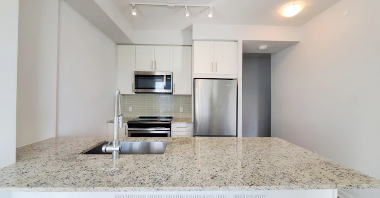 2015-4055 Parkside Village Drive, Mississauga, ON, L5B 0K8 - 10