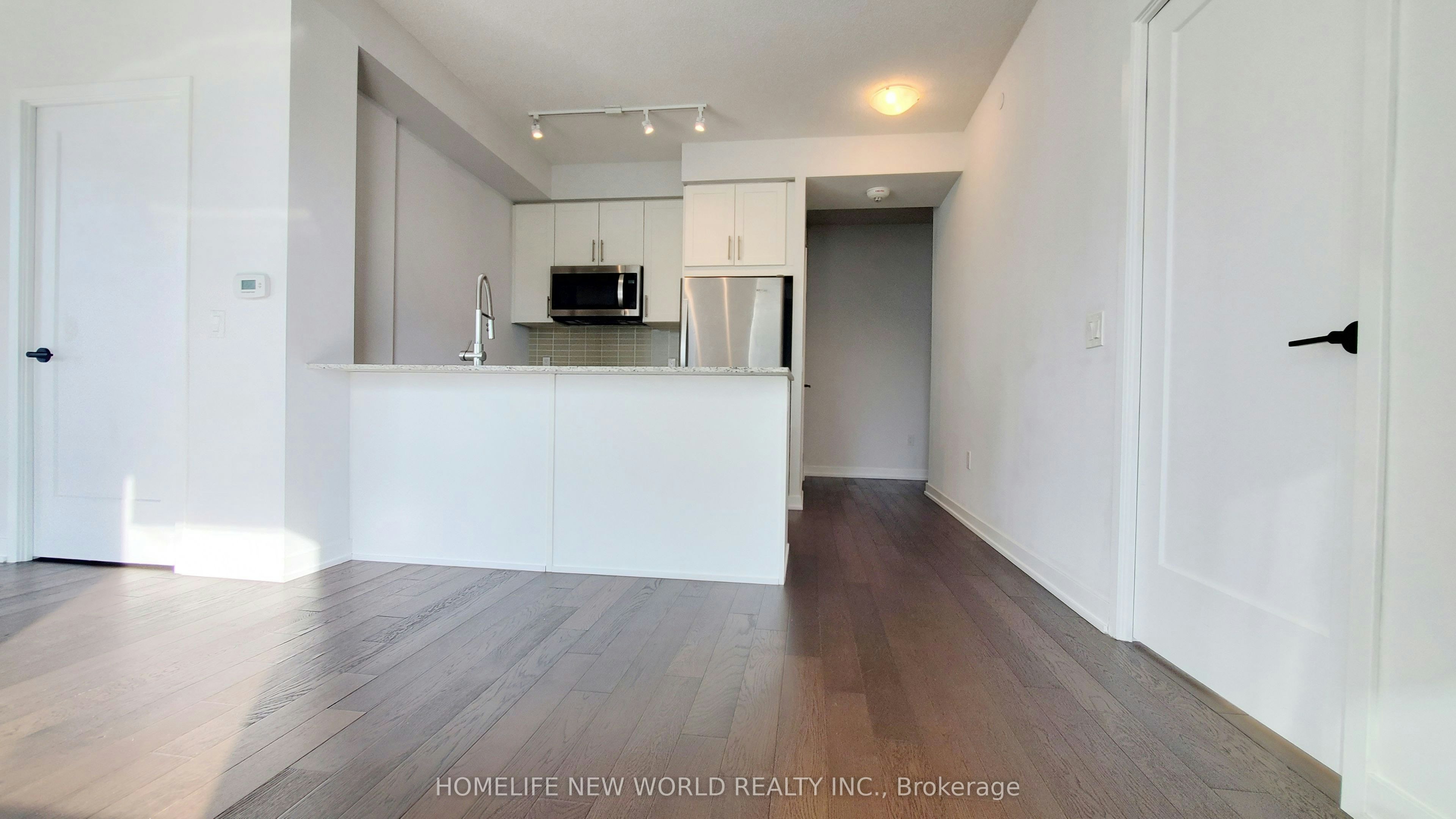 2015-4055 Parkside Village Drive, Mississauga, ON, L5B 0K8 - 4