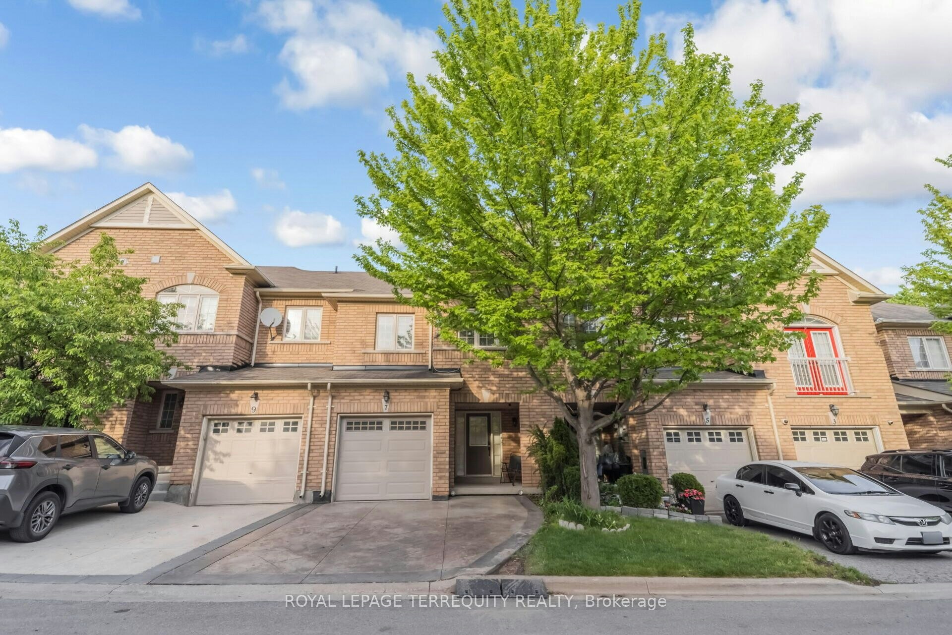 7 Bamboo Grove, Brampton, ON, L6R 0L9