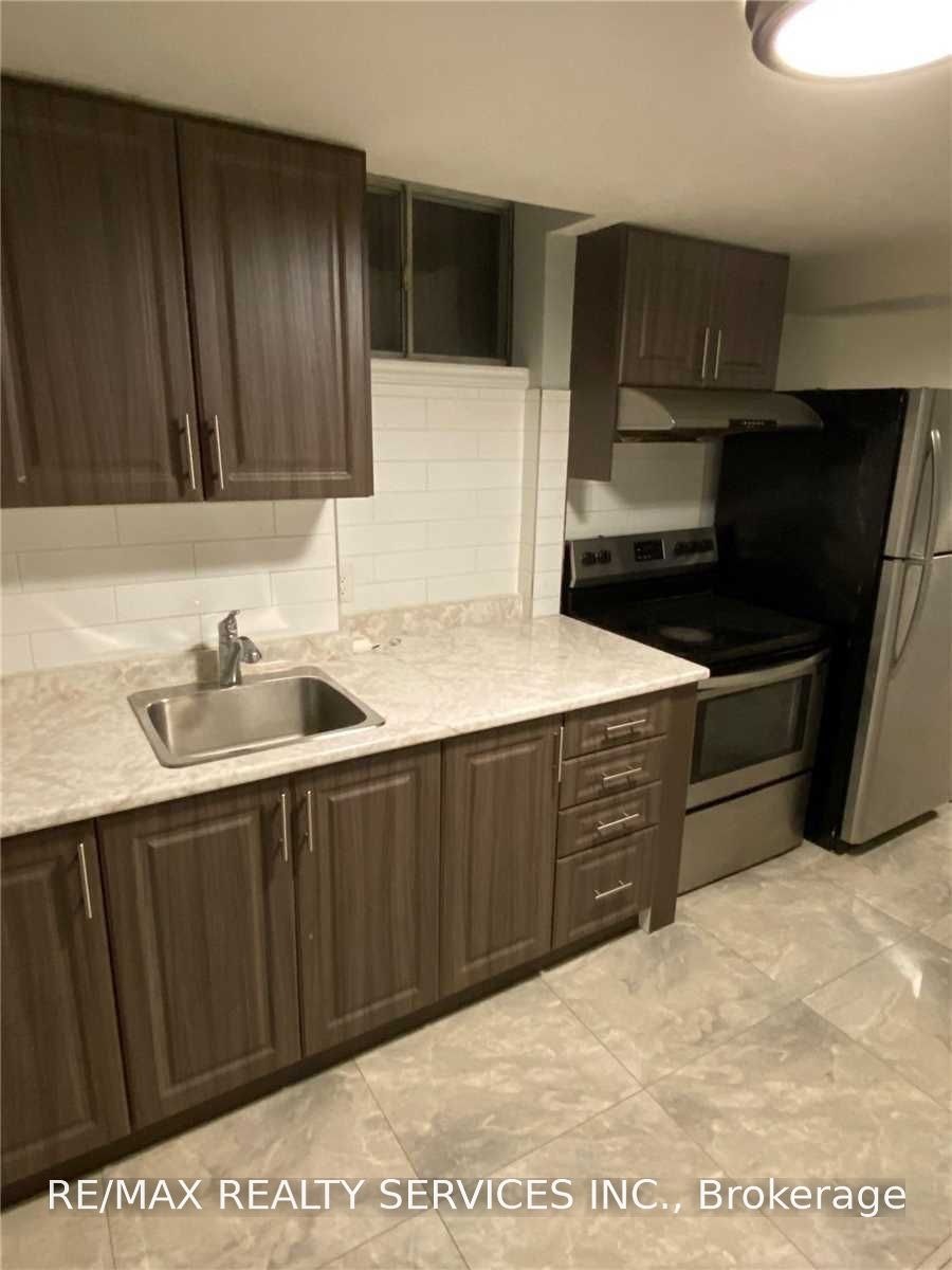 Bsmt-26 Swennen Drive, Brampton, ON, L6V 4E3 - 10