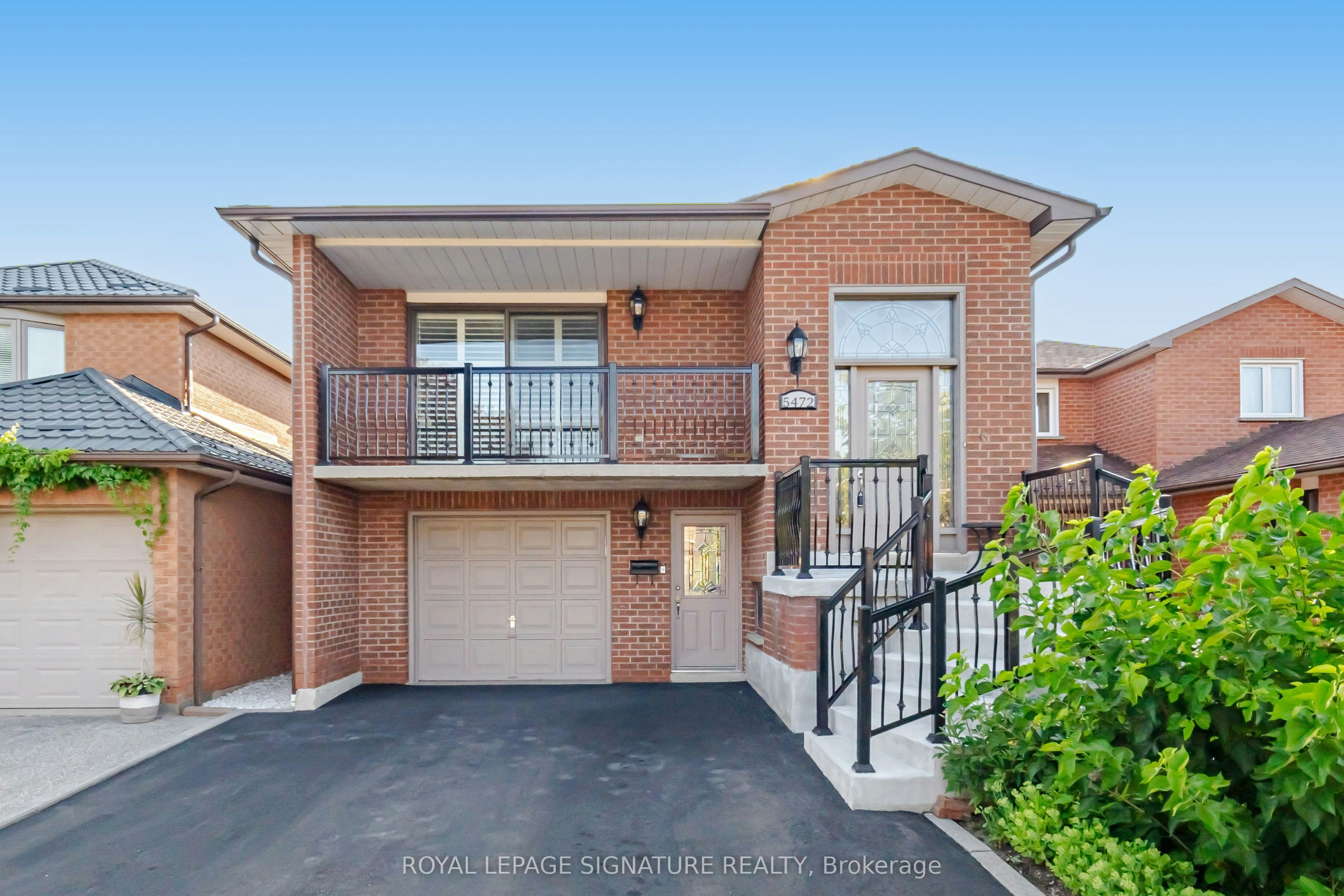5472 Bourget Drive, Mississauga, ON, L5R 3C9