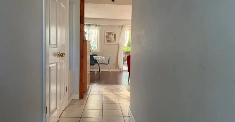 10 Juliana Square, Brampton, ON, L6S 2L4 - 2
