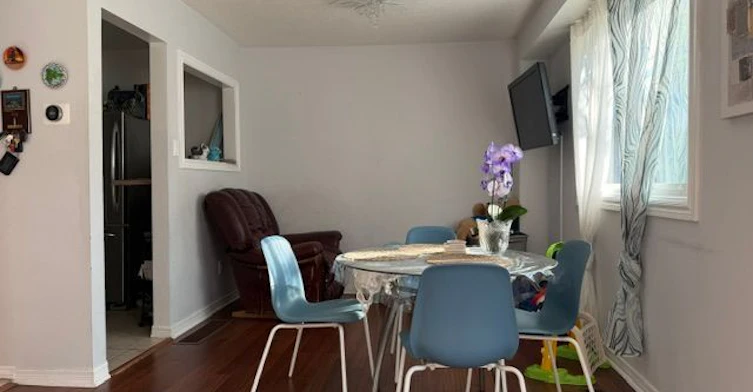 10 Juliana Square, Brampton, ON, L6S 2L4 - 8