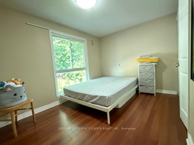 10 Juliana Square, Brampton, ON, L6S 2L4 - 11