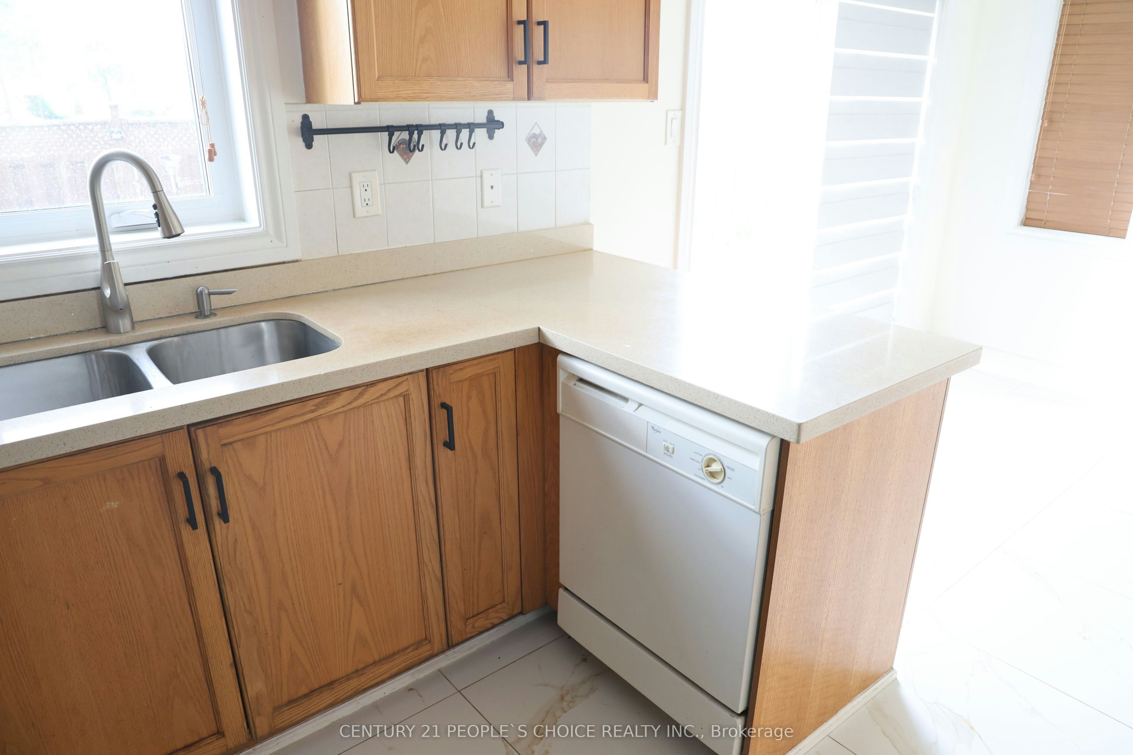 43 Beachsurf Road, Brampton, ON, L6R 2R4 - 8