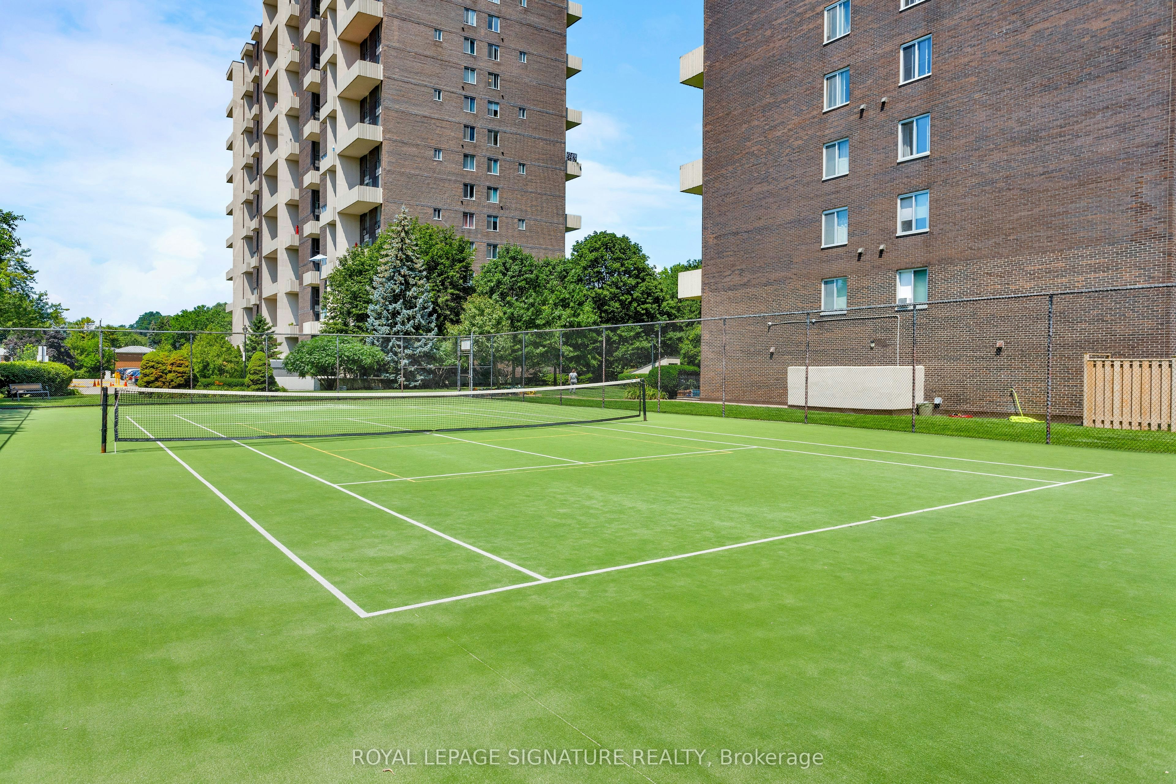 302-35 Ormskirk Avenue, Toronto, ON, M6S 1B2 - 43