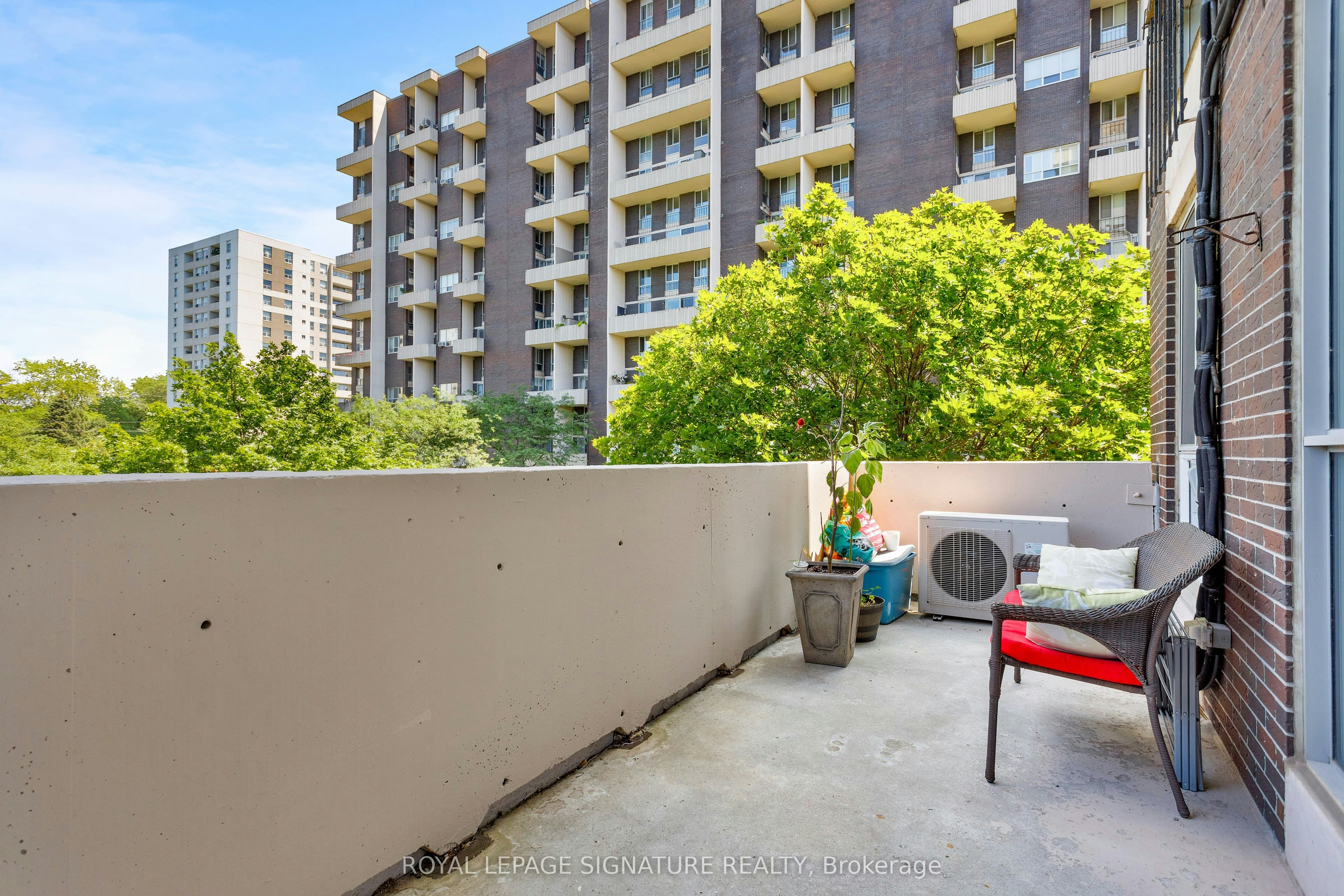 302-35 Ormskirk Avenue, Toronto, ON, M6S 1B2 - 20