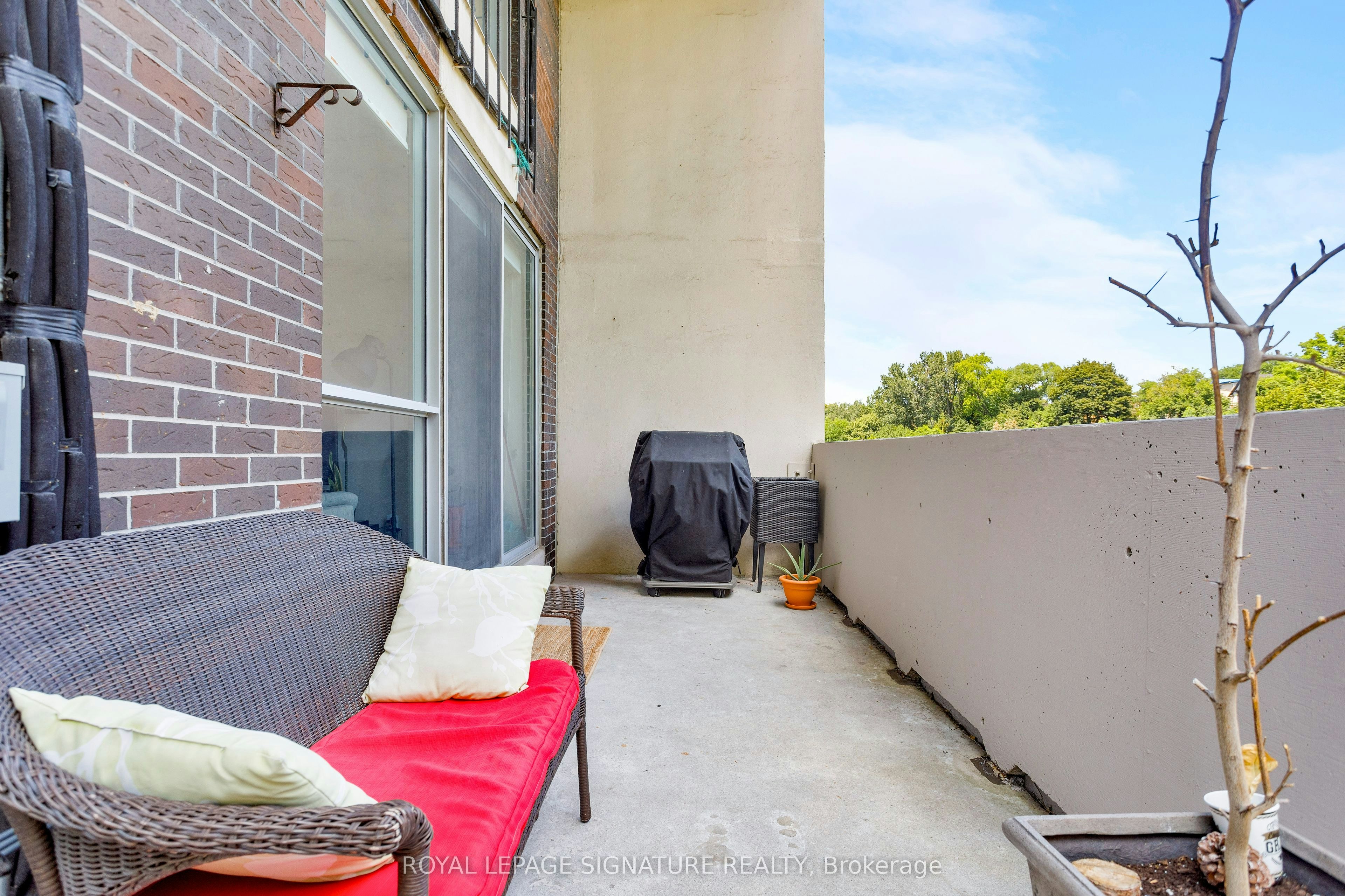 302-35 Ormskirk Avenue, Toronto, ON, M6S 1B2 - 21