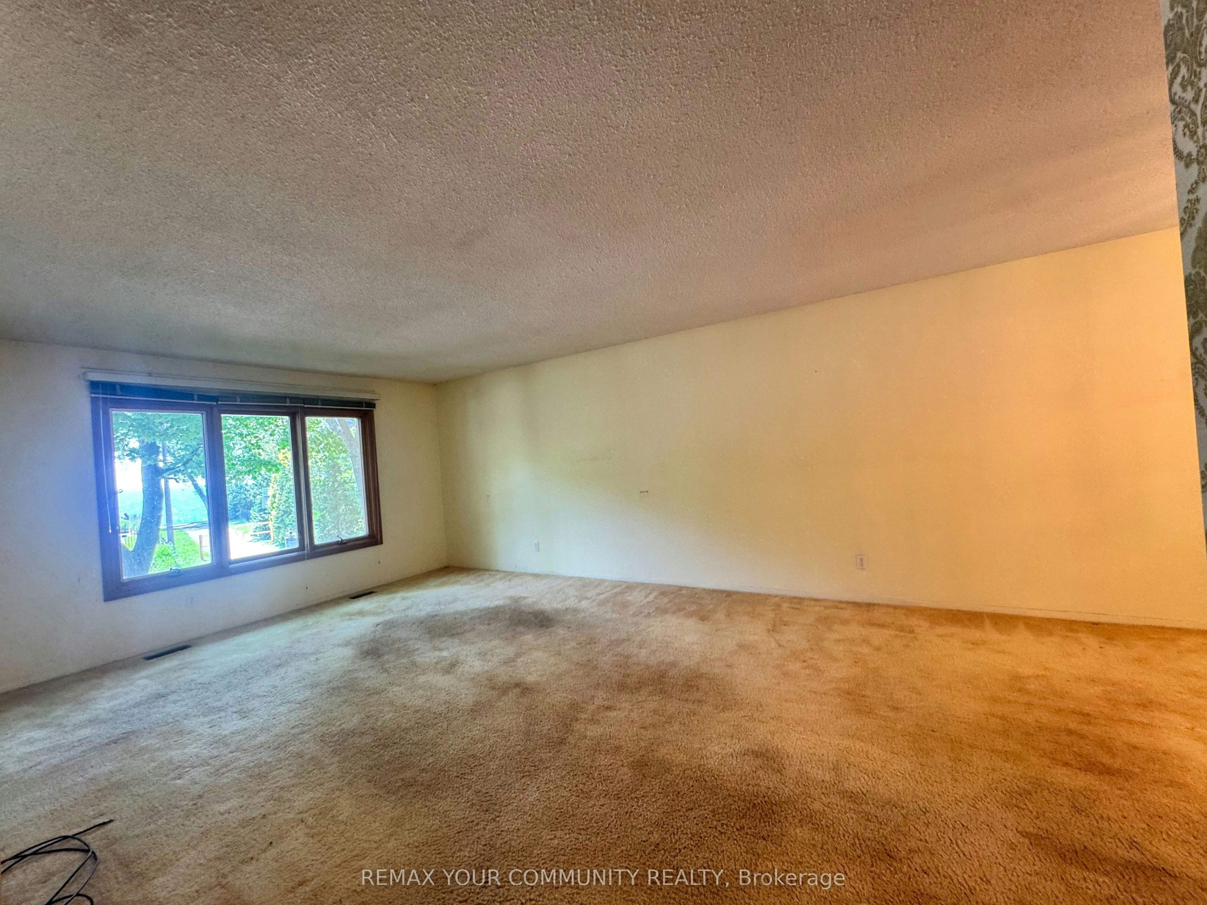 2063 Waters Edge Drive, Oakville, ON, L6L 1A3 - 4