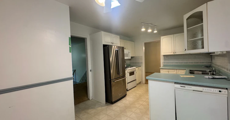 2063 Waters Edge Drive, Oakville, ON, L6L 1A3 - 8