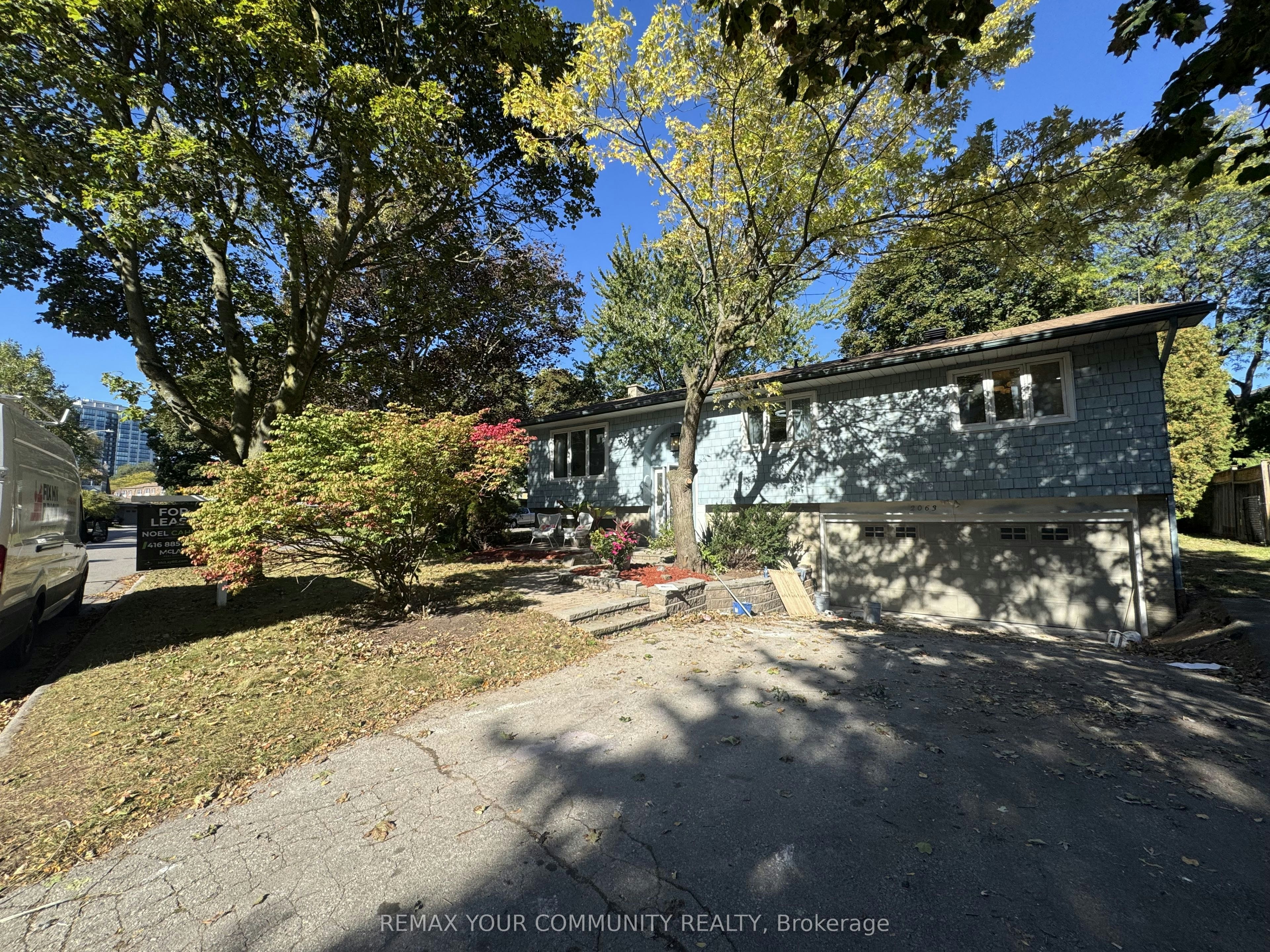 2063 Waters Edge Drive, Oakville, ON, L6L 1A3