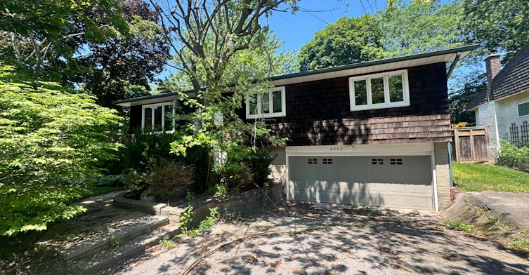 2063 Waters Edge Drive, Oakville, ON, L6L 1A3