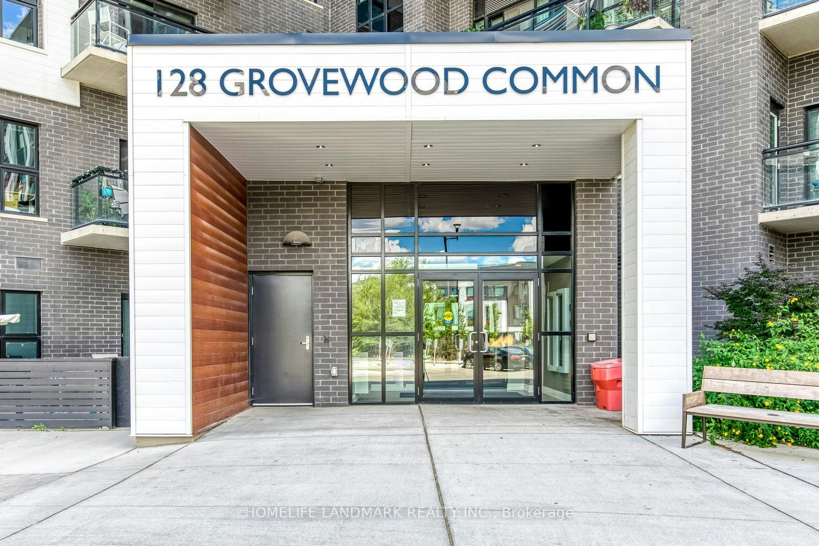 403-128 Grovewood Common, Oakville, ON, L6H 0X3