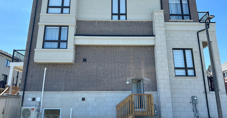 1316 Kaniv Street, Oakville, ON, L6M 5R3 - 2