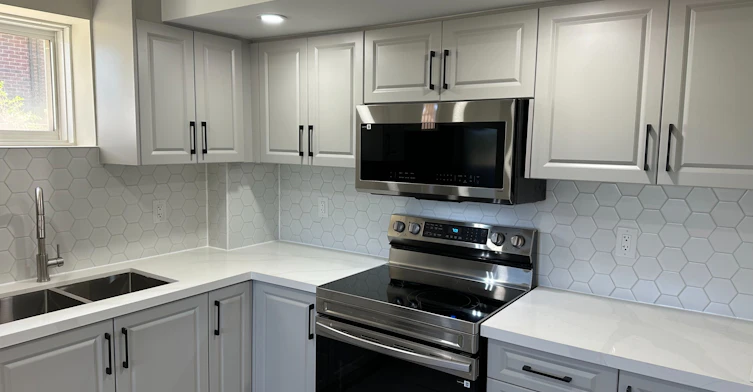 1316 Kaniv Street, Oakville, ON, L6M 5R3 - 4