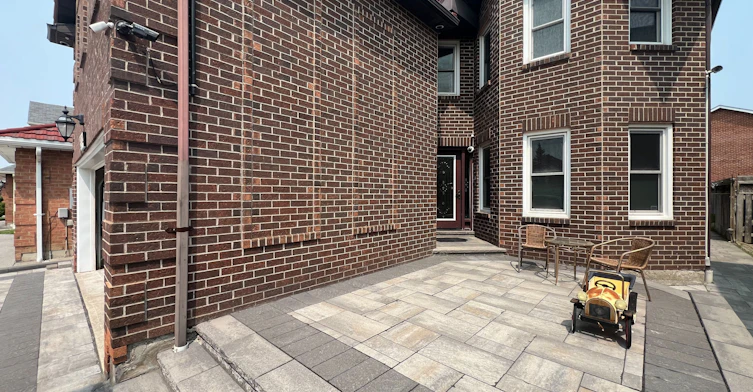 Upper-5404 Heritage Hills Boulevard, Mississauga, ON, L5R 2J4 - 2