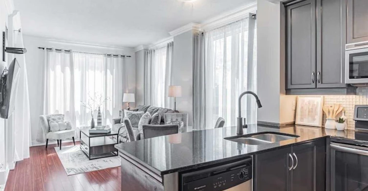 207-2087 Lake Shore Boulevard W, Toronto, ON, M8V 4G3 - 4