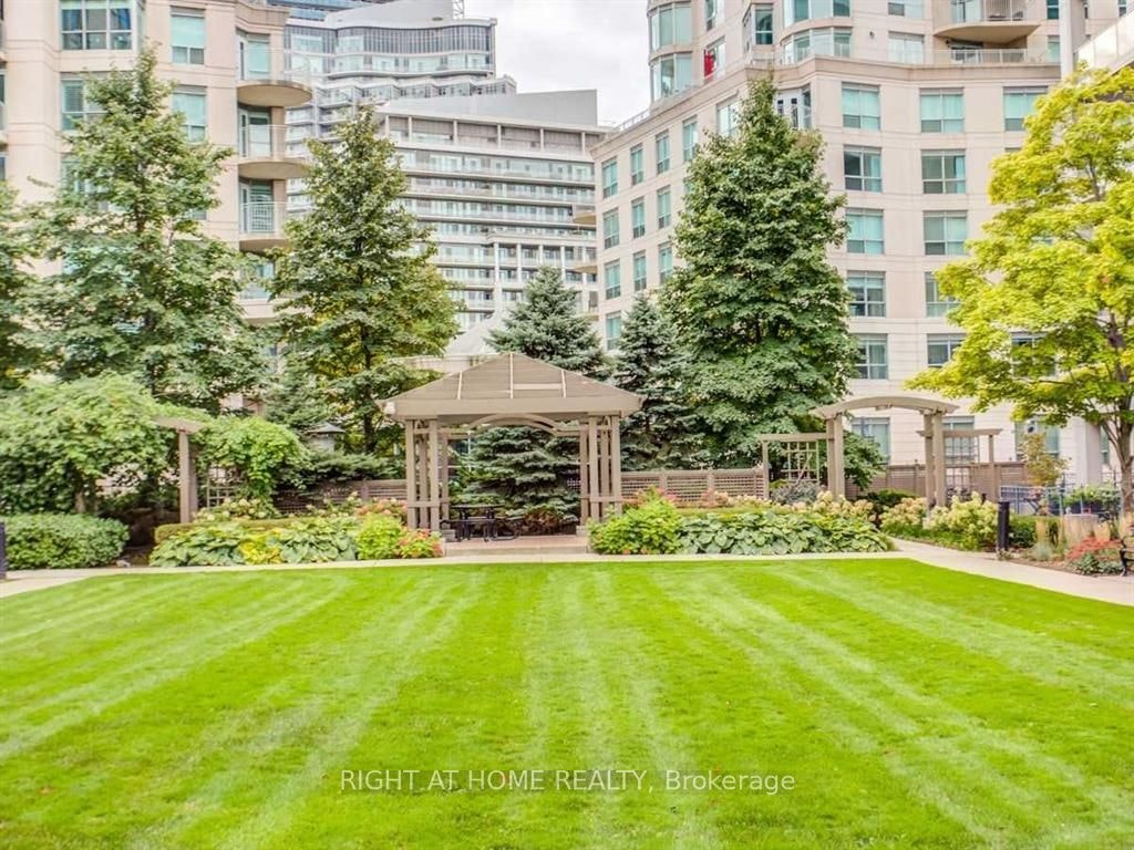 207-2087 Lake Shore Boulevard W, Toronto, ON, M8V 4G3 - 23